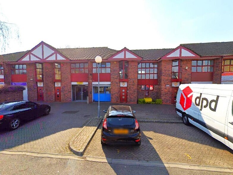 Alice Way, Hounslow for lease - Building Photo - Image 2 of 13