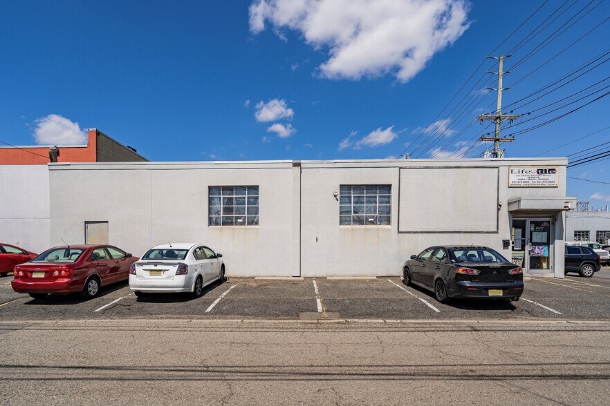 354 13th St, Carlstadt, NJ 07072 Carlstadt Industrial Center I