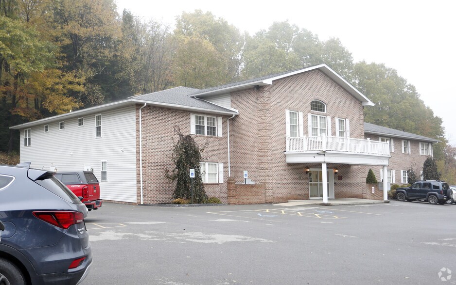 1008 S 5th St, Clarion, PA for sale - Primary Photo - Image 1 of 1