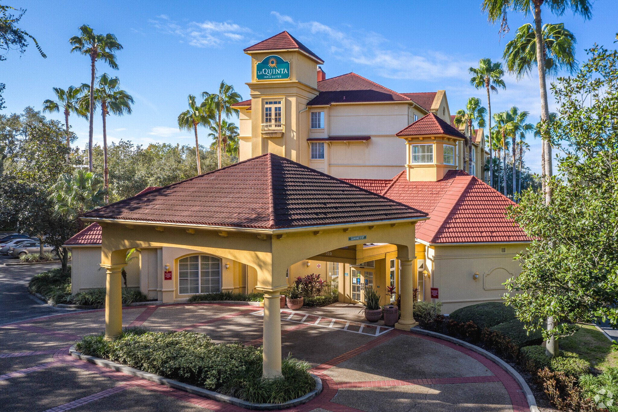 310 Grand Regency Blvd, Brandon, FL for sale Primary Photo- Image 1 of 1