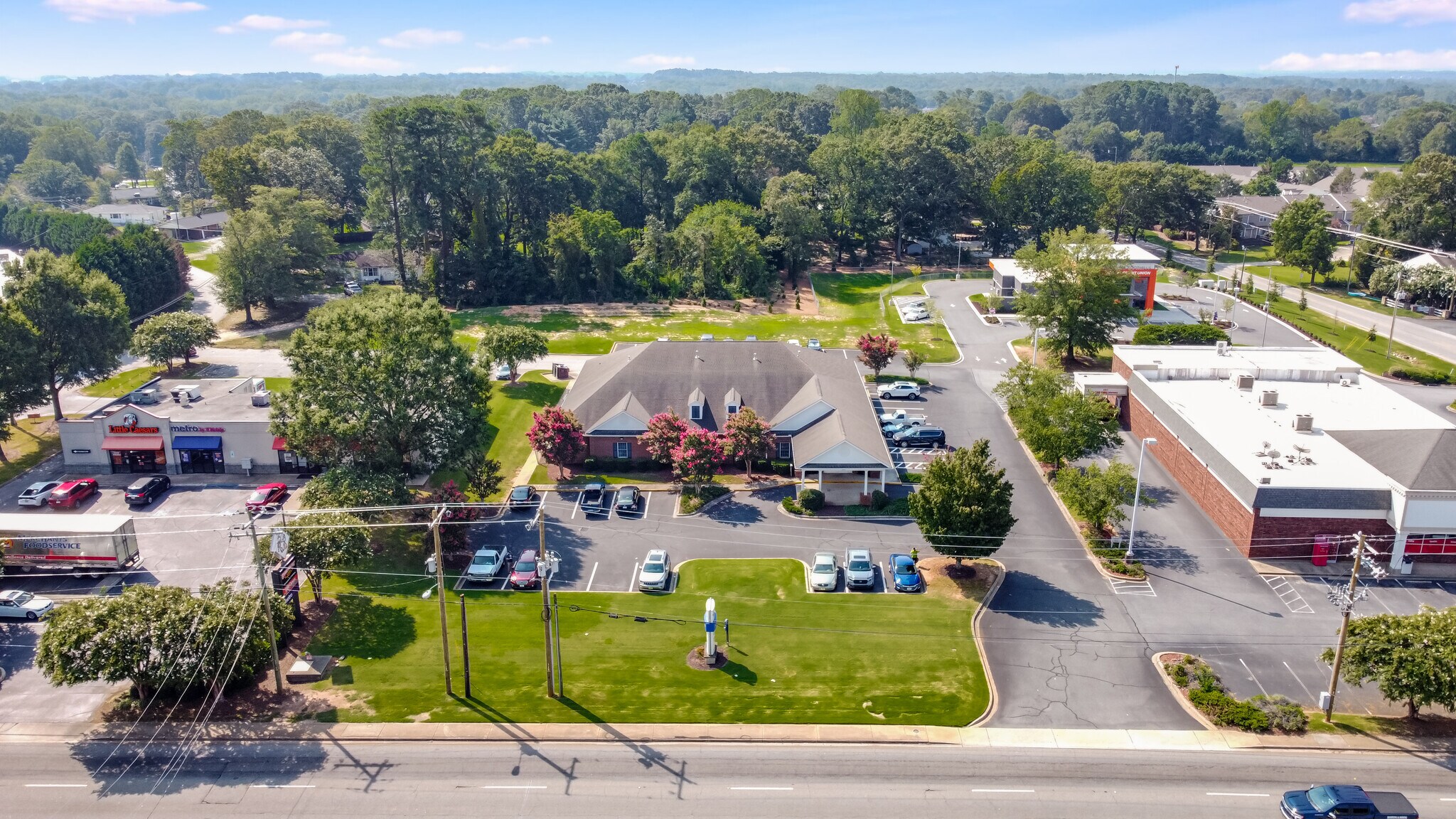 309 W Butler Rd, Mauldin, SC 29662 Office for Sale