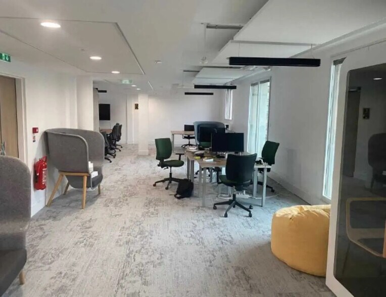 5-9 Rue Feydeau, Paris for lease - Interior Photo - Image 3 of 7