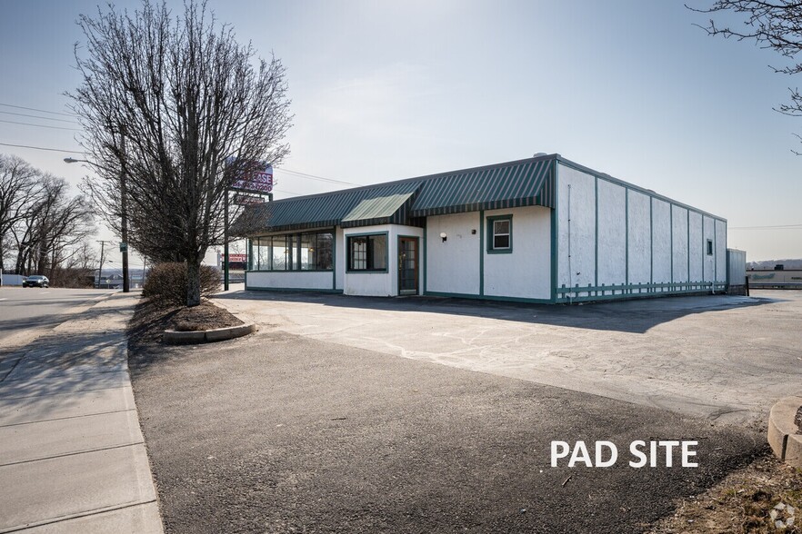 1455 Oaklawn Ave, Cranston, RI for lease - Building Photo - Image 1 of 10