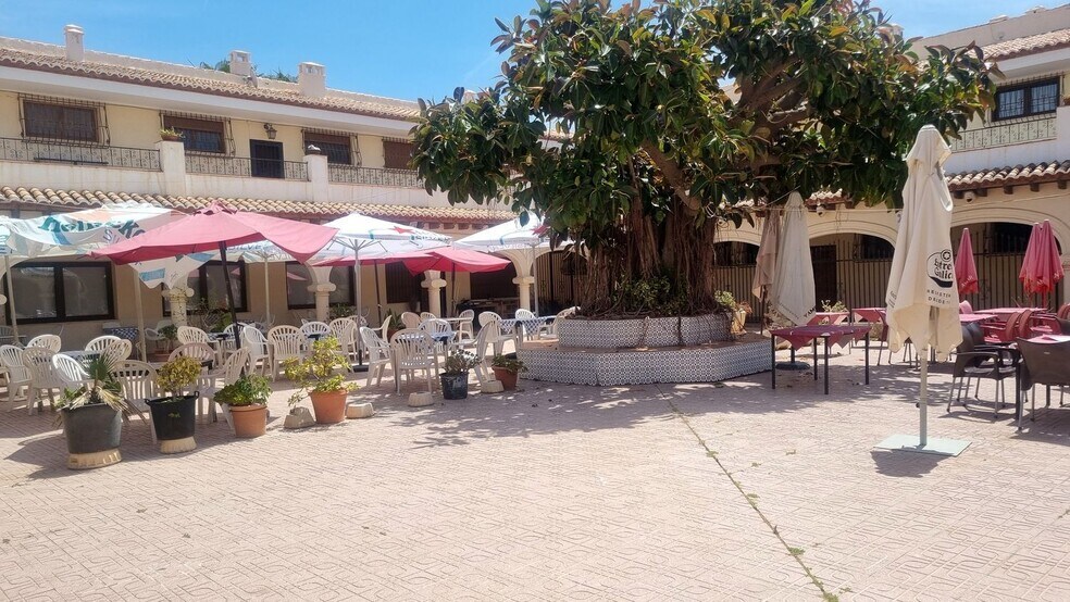 de, 15, El Campello, Alicante for sale - Building Photo - Image 2 of 11