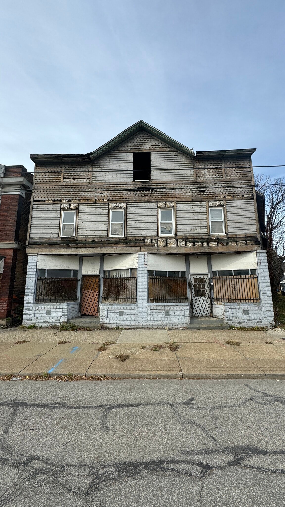 6727 Saint Clair Ave, Cleveland, OH for sale Primary Photo- Image 1 of 1