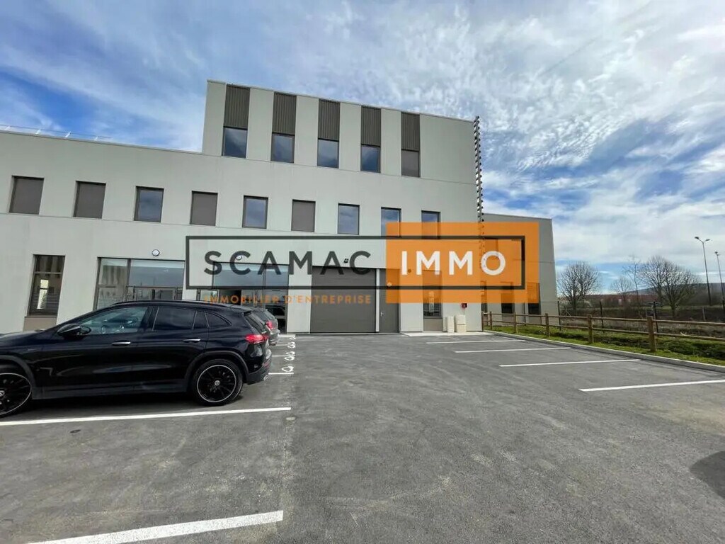 Vente Bureaux 57 m² à 660 m² - Photo 1