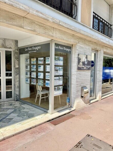 Retail in Beaulieu Sur Mer for sale - Building Photo - Image 2 of 7