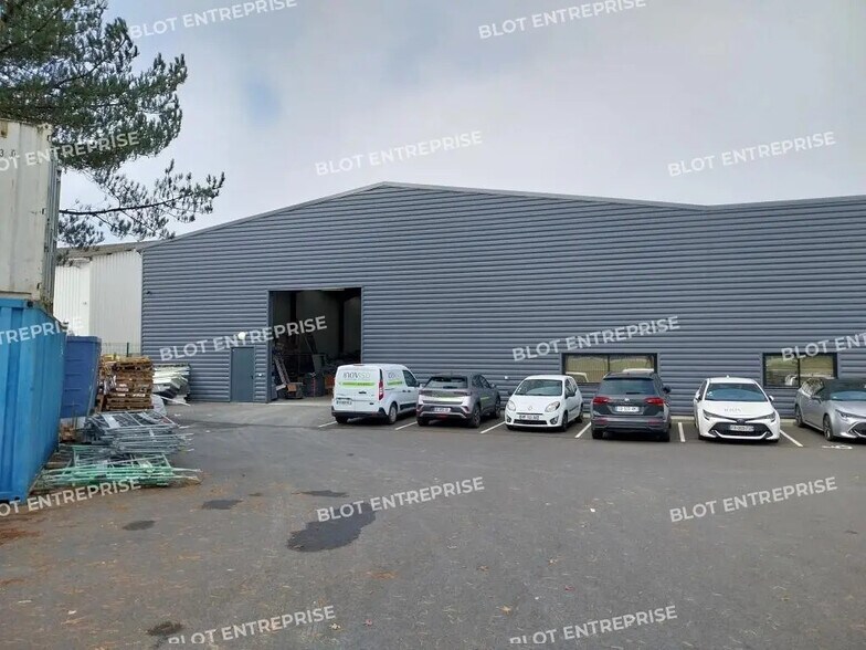 Flex in Carquefou for lease - Building Photo - Image 1 of 10