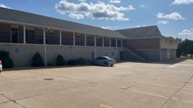 3308 W Chartwell Rd, Peoria, IL for lease - Primary Photo - Image 1 of 1