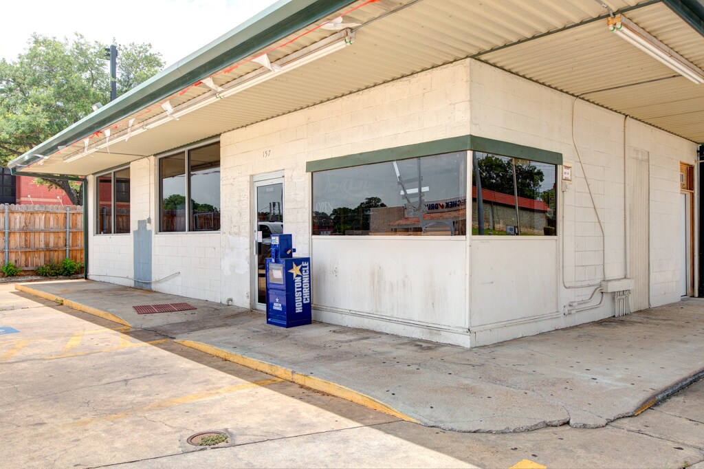 157 E Travis St, La Grange, TX for sale Building Photo- Image 1 of 1