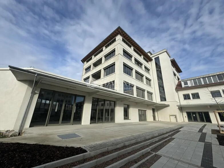 Retail in Strasbourg for sale - Building Photo - Image 1 of 5