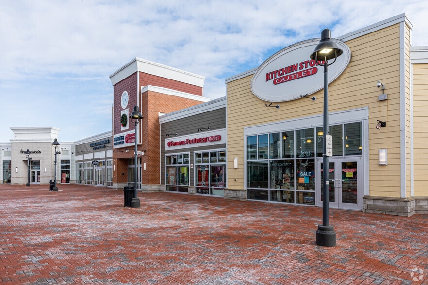 1 Freeport Village Sta, Freeport, ME for lease - Building Photo - Image 3 of 17