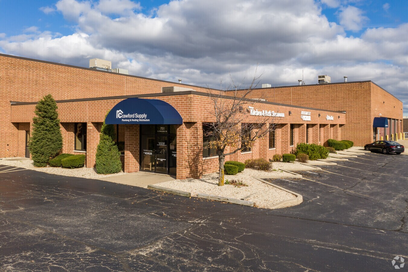 751 N Rohlwing Rd, Itasca, IL 60143