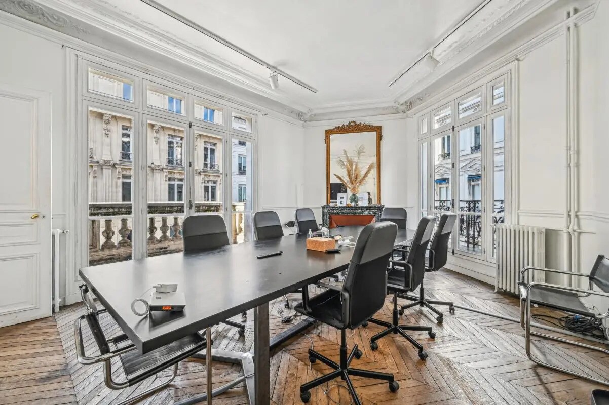 142 Rue Montmartre, Paris for lease Building Photo- Image 1 of 22
