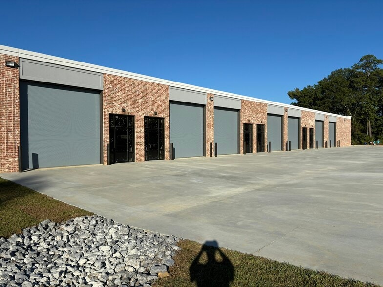 230 Casey's Ln, Flowood, MS for lease - Building Photo - Image 2 of 15