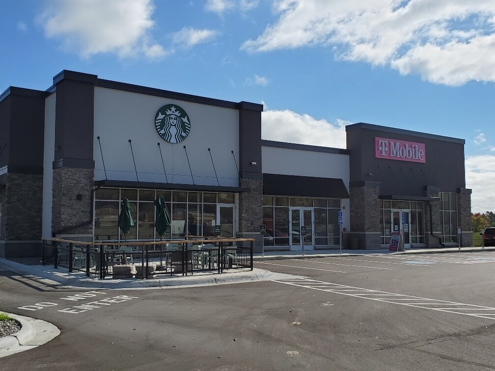 105 SW 23rd St, Grand Rapids, MN for sale Building Photo- Image 1 of 1