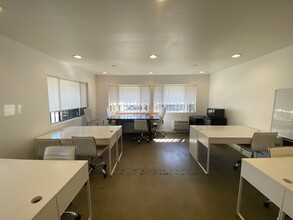 8737 Venice Blvd, Los Angeles, CA for lease Interior Photo- Image 1 of 1