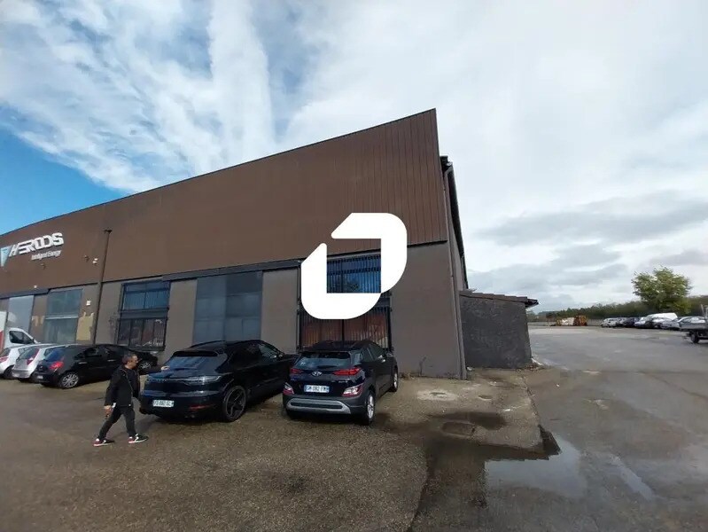 Flex in Saint-Priest for sale Building Photo- Image 1 of 11