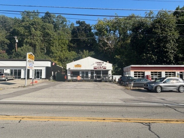 329 Mt Lebanon Blvd, Pittsburgh, PA for sale - Building Photo - Image 2 of 7