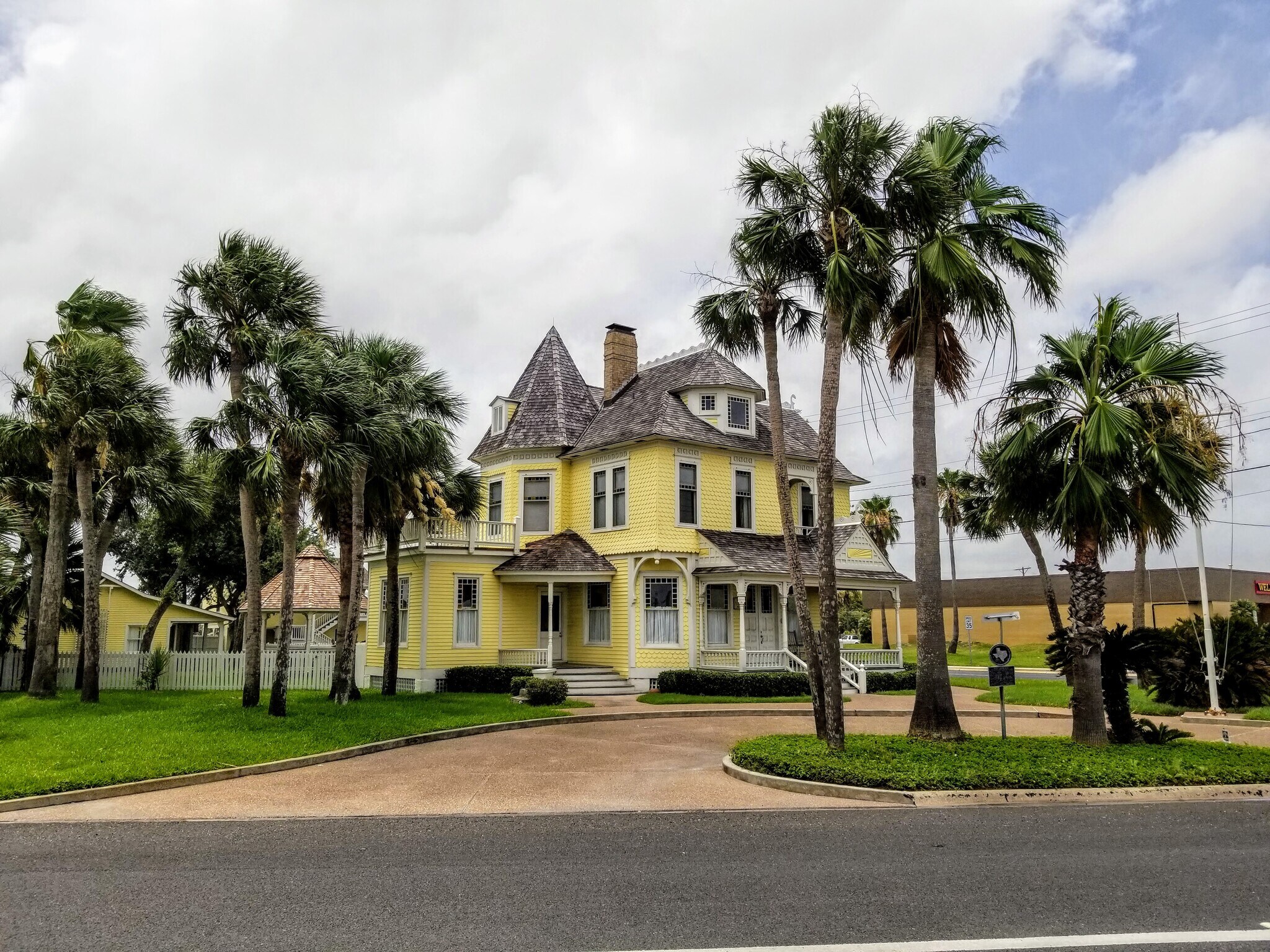 417 Broadway St, Rockport, TX for sale Building Photo- Image 1 of 1