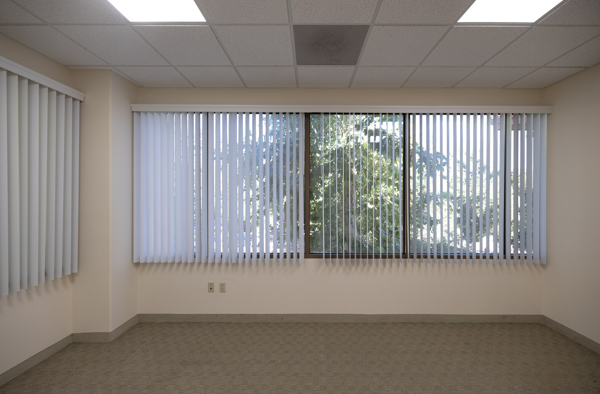 30077 Agoura Ct, Agoura Hills, CA for lease Interior Photo- Image 1 of 6