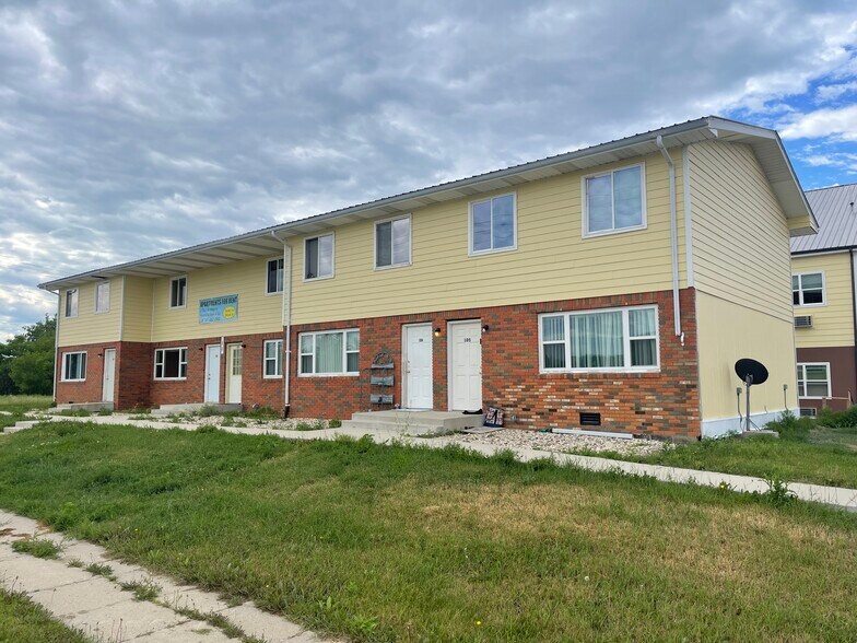 11 5th Ave NW, Parshall, ND 58770