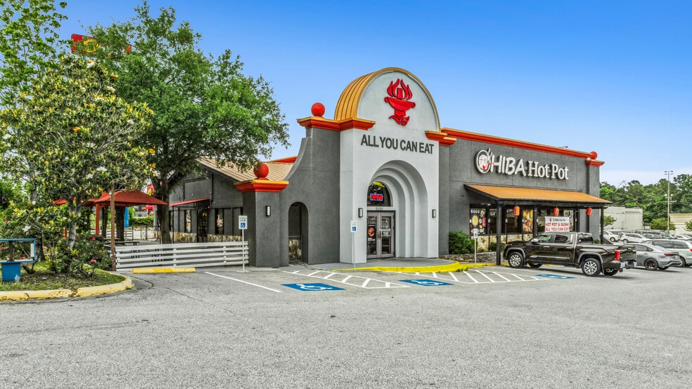 2050 I-45, Conroe, TX for sale - Building Photo - Image 1 of 24