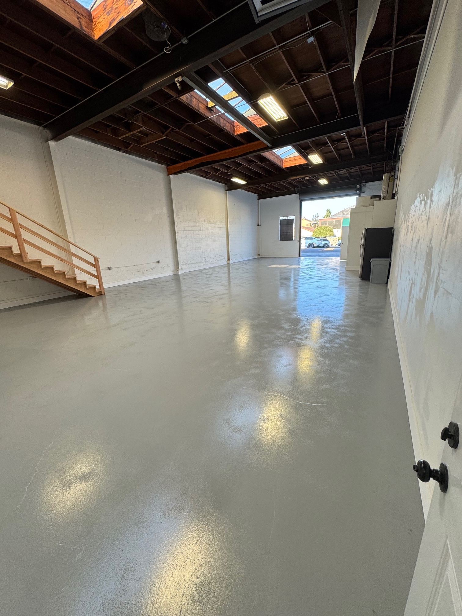 1290 Old County Rd, Belmont, CA for lease Building Photo- Image 1 of 12