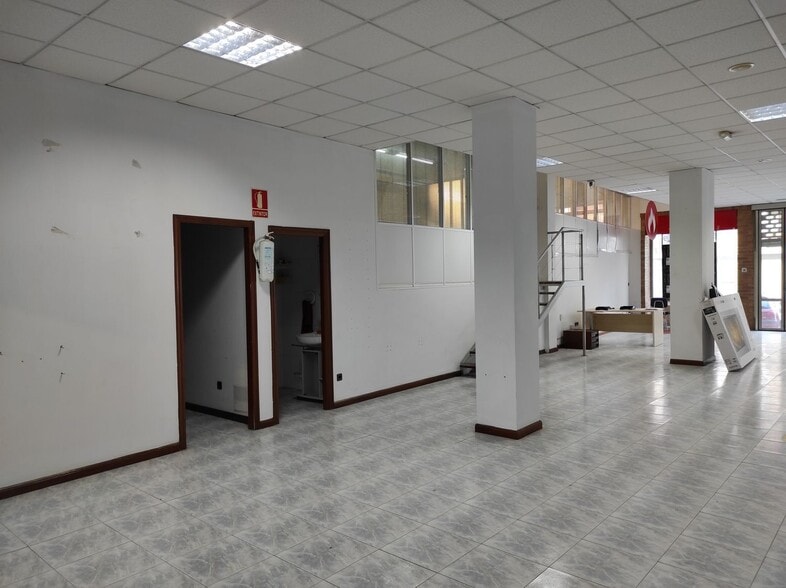 Retail in Arteixo, La Coruna for sale - Interior Photo - Image 3 of 21