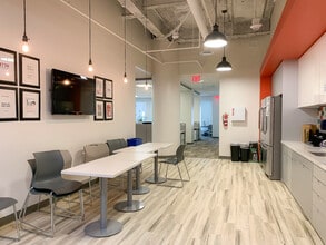 740 15th St NW, Washington, DC for lease Interior Photo- Image 2 of 6