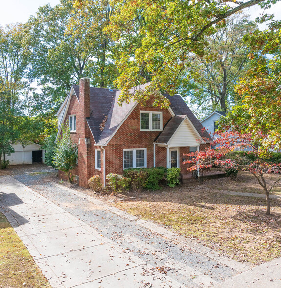 2138 McClintock Rd, Charlotte, NC for lease - Primary Photo - Image 1 of 7