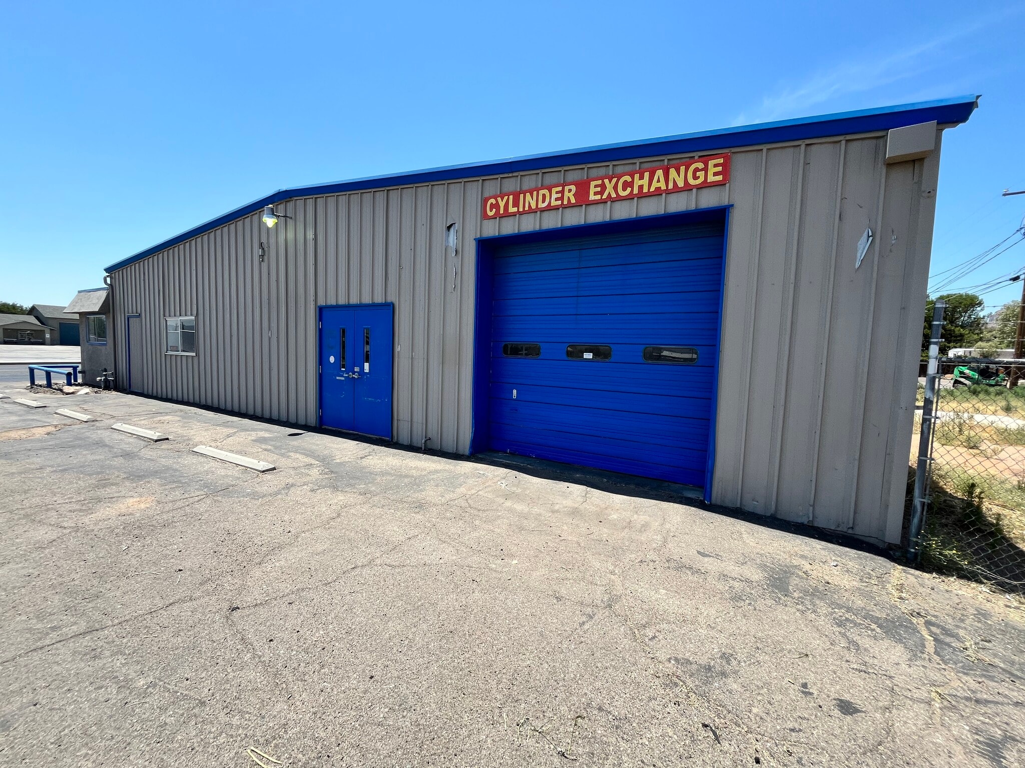 2365 Northern Ave, Kingman, AZ for lease Interior Photo- Image 1 of 79