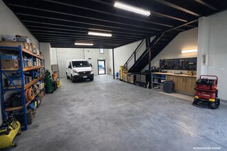 1-9 Ourimbah Road, Tweed Heads for lease Interior Photo- Image 2 of 8
