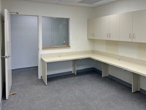 1000 Herrontown Rd, Princeton, NJ for lease Interior Photo- Image 2 of 4