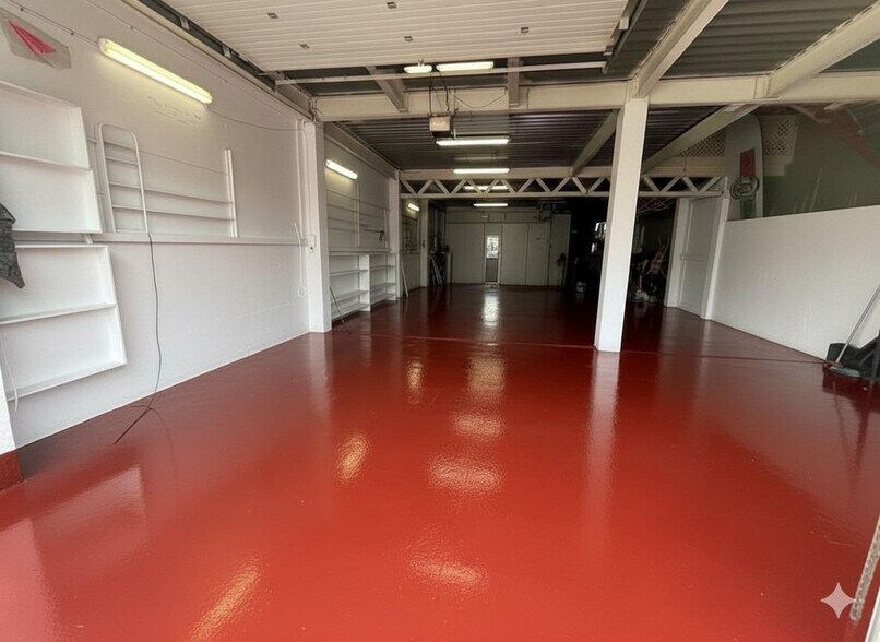 Industrial in Dos Hermanas, Sevilla for sale - Interior Photo - Image 3 of 7