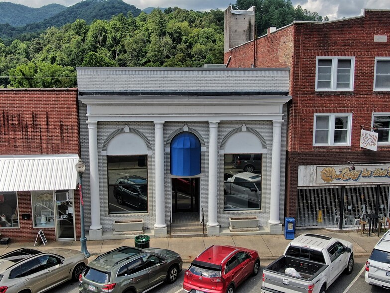 624 W Main St, Sylva, NC for sale - Building Photo - Image 1 of 66