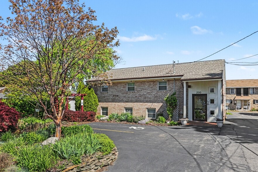 200 Westfall Rd, Rochester, NY for sale - Building Photo - Image 1 of 30