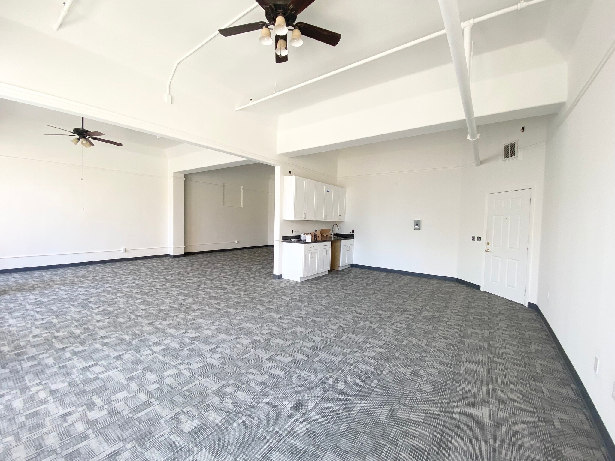 1067-1073 Market St, San Francisco, CA for lease Interior Photo- Image 1 of 2