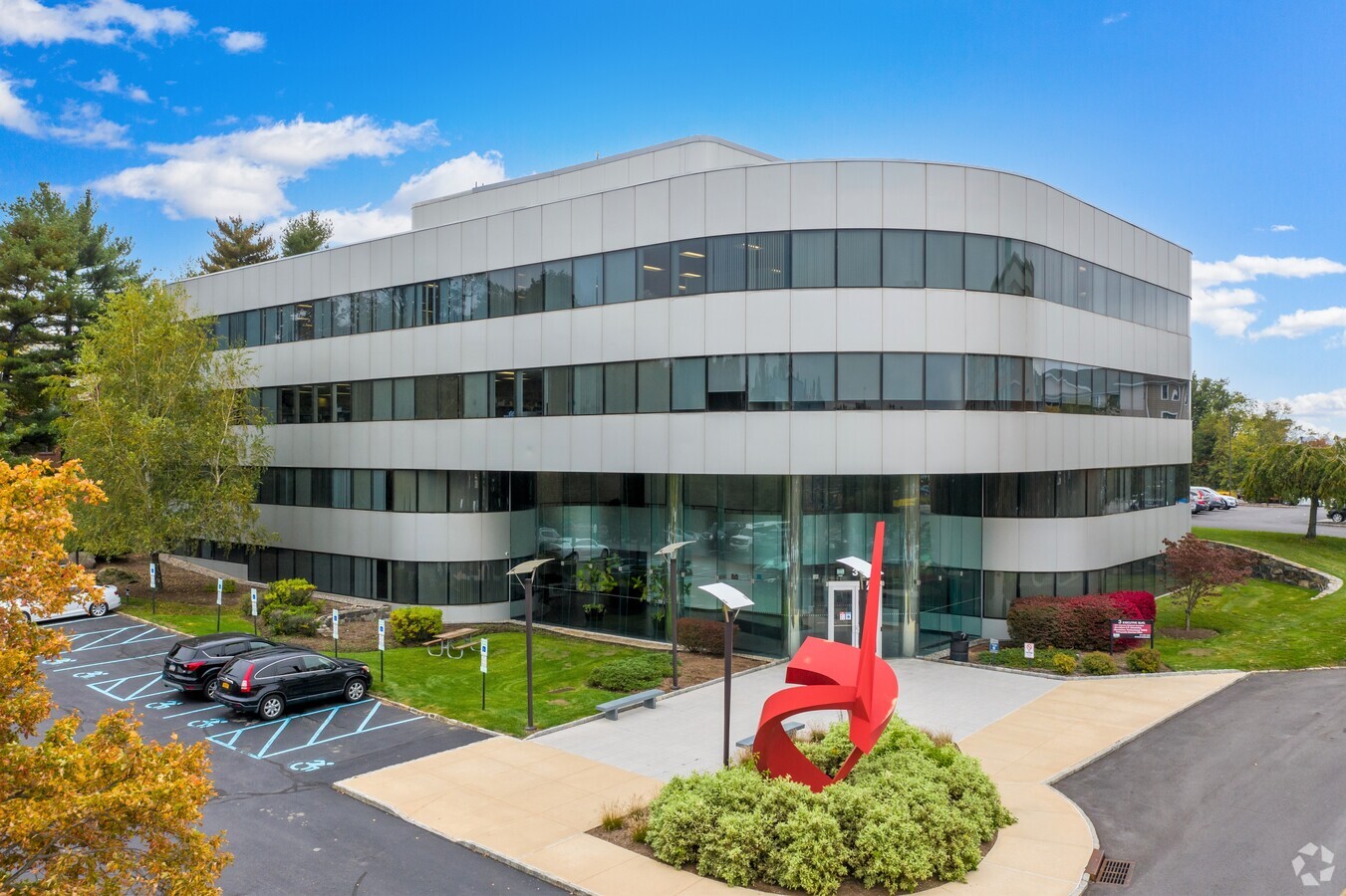 3 Executive Blvd, Yonkers, NY 10701 | LoopNet.com