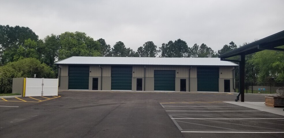 1709 Kennedy Point, Oviedo, FL for sale - Primary Photo - Image 1 of 1