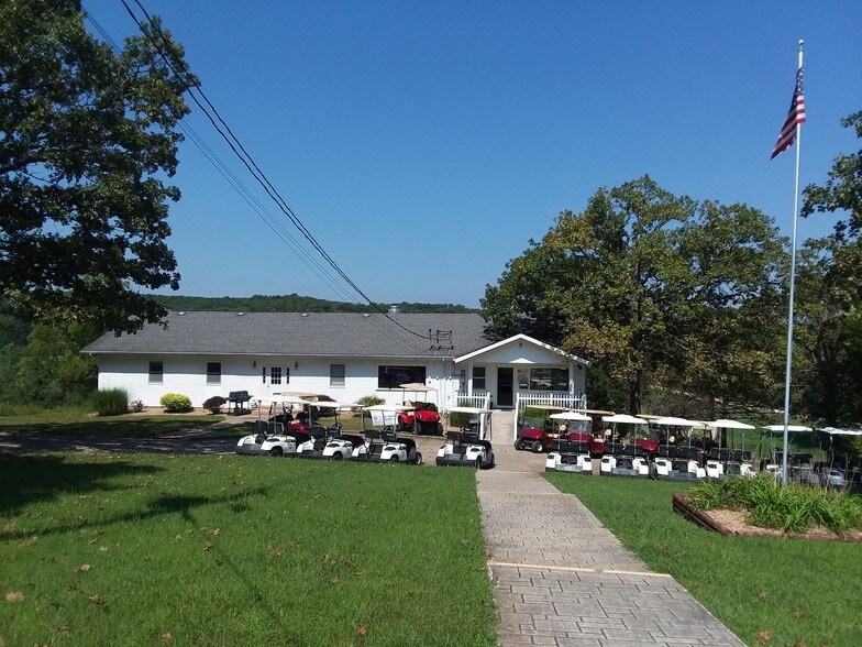 23980 Shadow Lake Dr, Wheatland, MO 65779