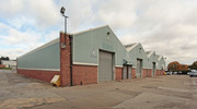 Parkside Ln, Leeds WYK - Warehouse