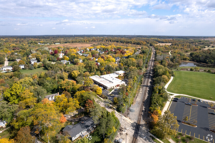 777 Lake Zurich Rd, Barrington, IL for lease - Aerial - Image 2 of 13