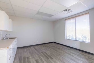 781 Cove Pky, Cottonwood, AZ for lease Interior Photo- Image 2 of 8