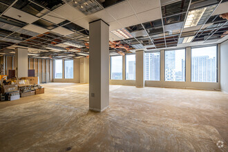 2100 West Loop South, Houston, TX for lease Interior Photo- Image 1 of 2