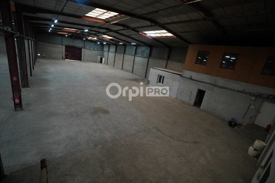 Flex in Quetigny for sale - Building Photo - Image 1 of 8