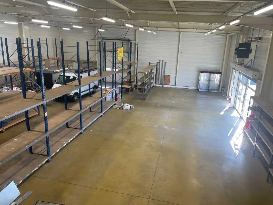 Flex in Compiègne for lease Interior Photo- Image 1 of 7