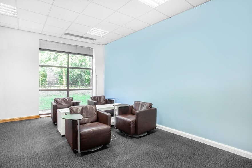 Central Blvd, Solihull for lease - Interior Photo - Image 2 of 10