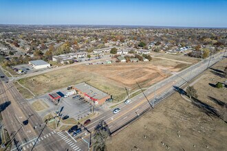 NEQ Rockcreek Rd & Porter Ave, Norman, OK - AERIAL map view - Image1