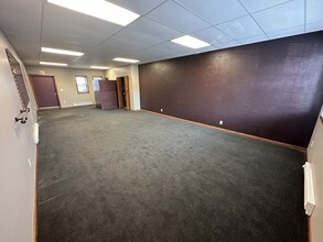 708 Howard Ave, Saint Paul, NE for lease Interior Photo- Image 1 of 5